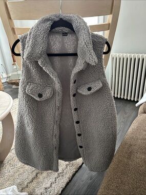 Cozy Sherpa Button Vest in Light Gray